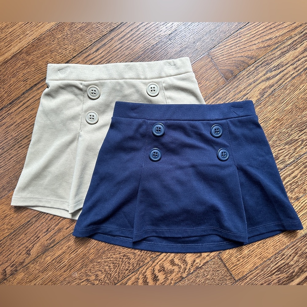Children’s place - skorts with button detail. Nave and tan color set.